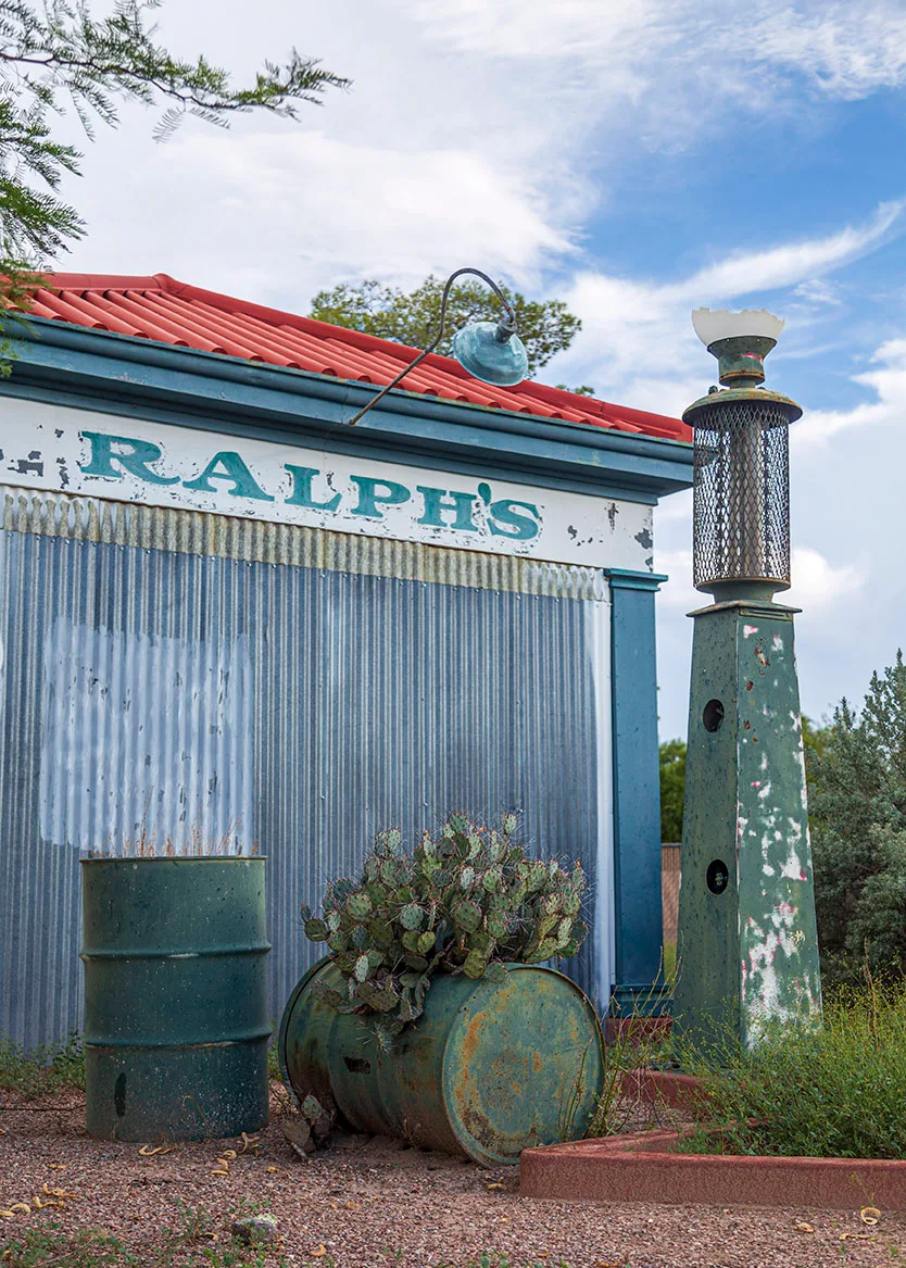 JA009 Abandoned Tucson, architecture by Janell Evelyn Baca, Casa de Baca Studios, Florence, Arizona
